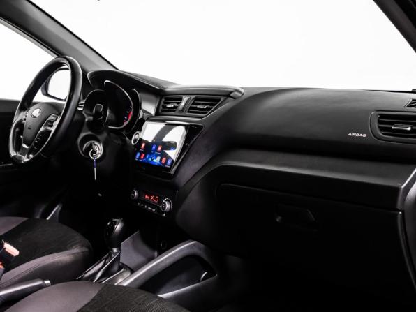 Kia Rio III Рестайлинг с пробегом 2016 года, цена 1 445 000 рублей, 101811 км, седан, Автокод Объявления