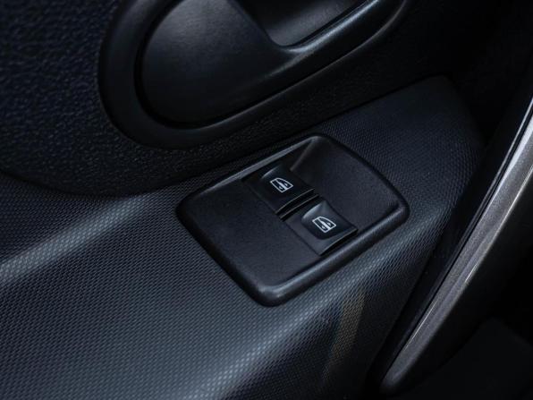 Renault Sandero II Рестайлинг с пробегом 2021 года, цена 1 019 000 рублей, 103326 км, хэтчбек, Автокод Объявления