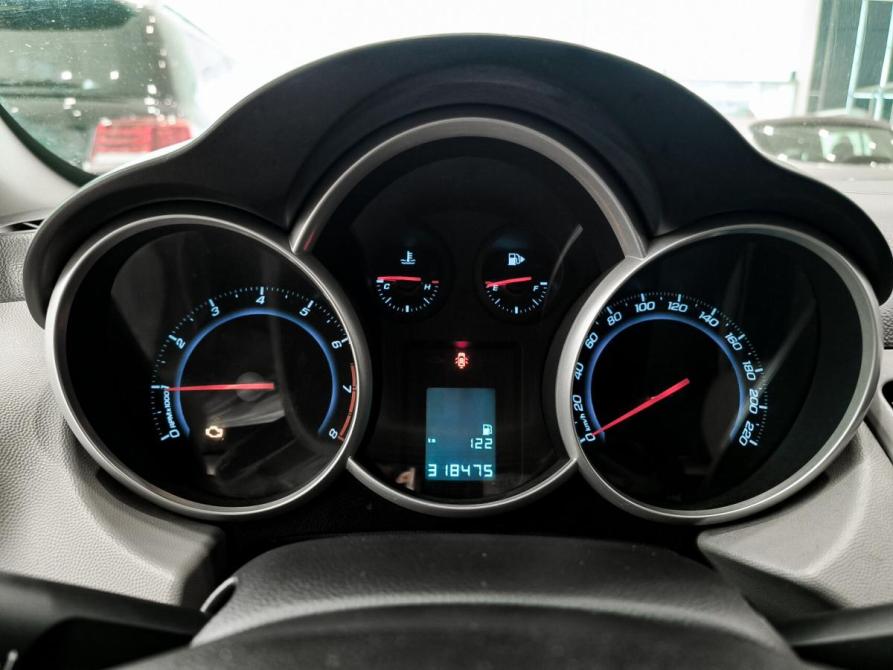 Chevrolet Cruze I Казань  - изображение 16