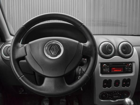 Renault Sandero I с пробегом 2013 года, цена 665 000 рублей, 88285 км, хэтчбек, Автокод Объявления