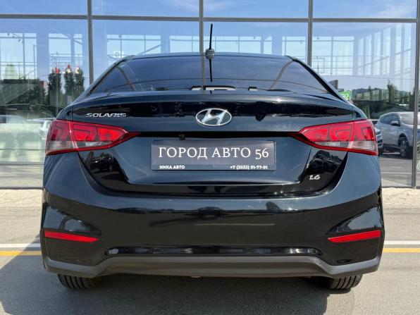 Hyundai Solaris II с пробегом 2017 года, цена 990 000 рублей, 150923 км, седан, Автокод Объявления