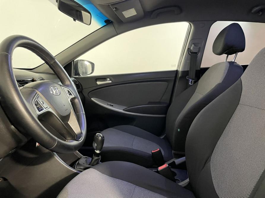 Hyundai Solaris I Великий Новгород  - изображение 8