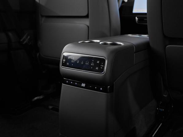 Новый Li Auto (Lixiang) L9 I Рестайлинг 2025 года, цена 11 799 000 рублей, внедорожник, Автокод Объявления