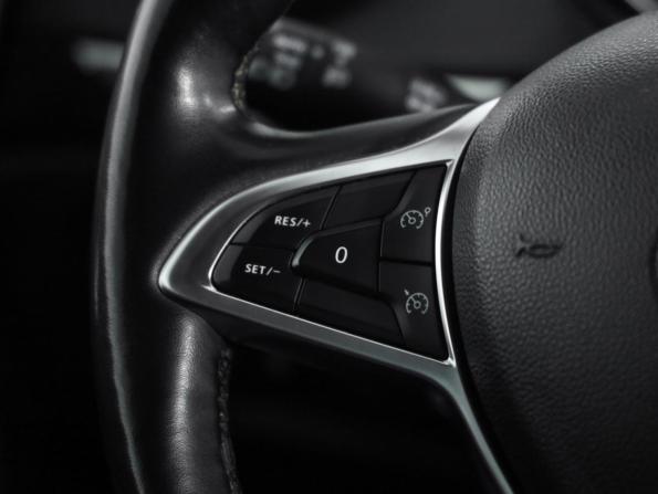 Renault Kaptur I Рестайлинг с пробегом 2020 года, цена 1 649 000 рублей, 133415 км, внедорожник, Автокод Объявления