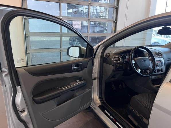 Ford Focus II Рестайлинг с пробегом 2011 года, цена 570 000 рублей, 199071 км, седан, Автокод Объявления