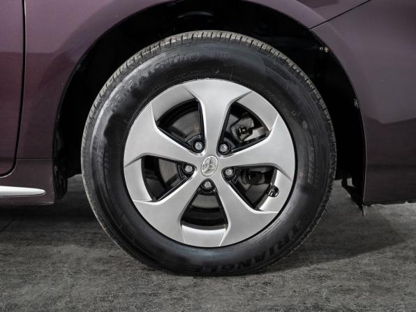 Toyota Prius III Рестайлинг (XW30) с пробегом 2014 года, цена 1 250 500 рублей, 180900 км, лифтбек, Автокод Объявления