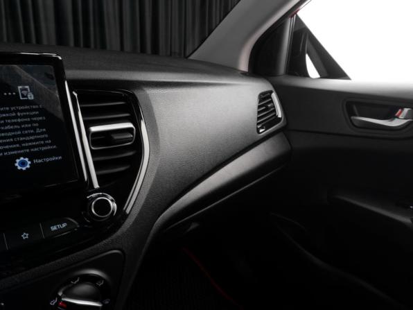 Hyundai Solaris II Рестайлинг с пробегом 2020 года, цена 1 325 000 рублей, 158296 км, седан, Автокод Объявления