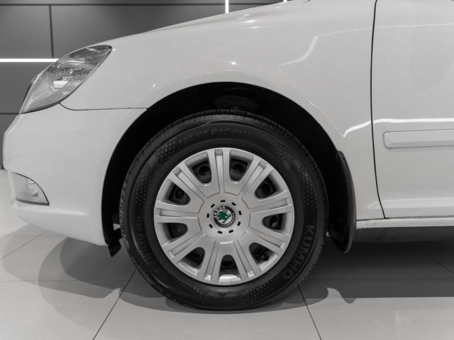 Skoda Octavia II (A5) Рестайлинг Москва  - изображение 21