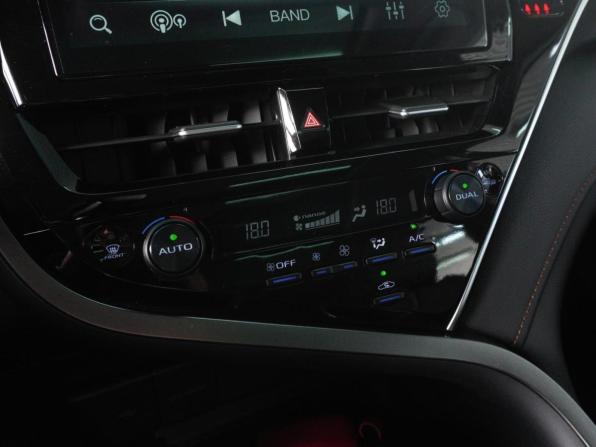 Toyota Camry VIII (XV70) Рестайлинг с пробегом 2023 года, цена 3 699 000 рублей, 48665 км, седан, Автокод Объявления