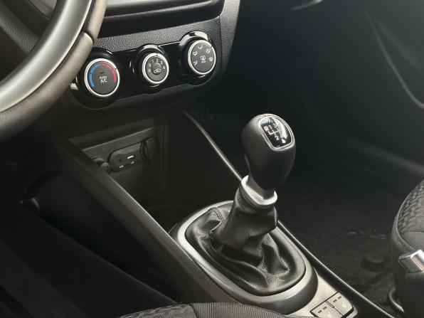 Kia Rio III Рестайлинг с пробегом 2015 года, цена 1 000 000 рублей, 126622 км, хэтчбек, Автокод Объявления