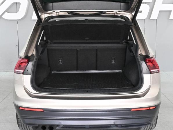 Volkswagen Tiguan II с пробегом 2018 года, цена 2 499 000 рублей, 113543 км, внедорожник, Автокод Объявления