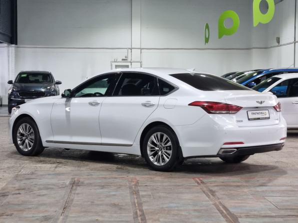 Hyundai Genesis II с пробегом 2014 года, цена 1 599 000 рублей, 145000 км, седан, Автокод Объявления