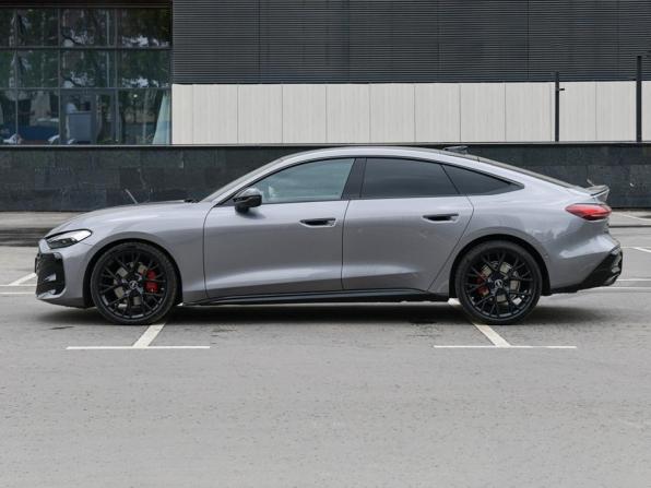 Audi A5 III (B10) с пробегом 2025 года, цена 5 465 000 рублей, 13000 км, лифтбек, Автокод Объявления