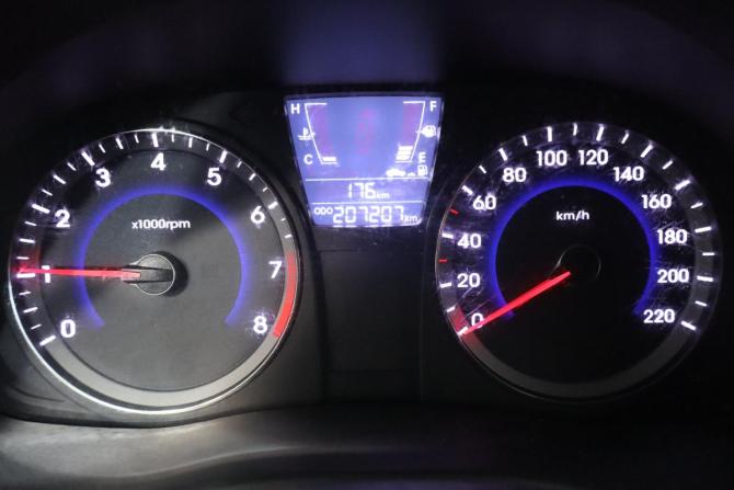 Hyundai Solaris I с пробегом 2012 года, цена 589 000 рублей, 206000 км, седан, Автокод Объявления