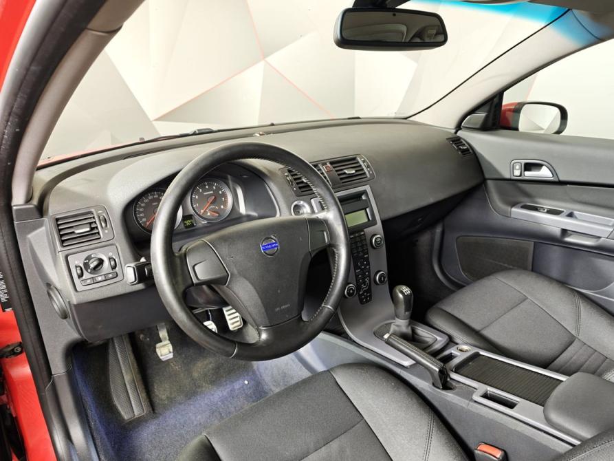 Volvo C30 I Москва  - изображение 16