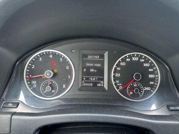 Volkswagen Tiguan I Рестайлинг с пробегом 2011 года, цена 899 000 рублей, 241639 км, внедорожник, Автокод Объявления
