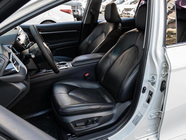 Toyota Camry VIII (XV70) с пробегом 2019 года, цена 2 690 000 рублей, 124202 км, седан, Автокод Объявления