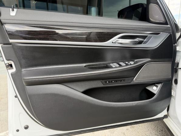 BMW 7 серии VI (G11/G12) с пробегом 2018 года, цена 5 238 500 рублей, 64327 км, седан, Автокод Объявления