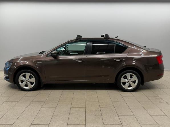 Skoda Octavia III (A7) Рестайлинг с пробегом 2019 года, цена 1 737 000 рублей, 198158 км, лифтбек, Автокод Объявления