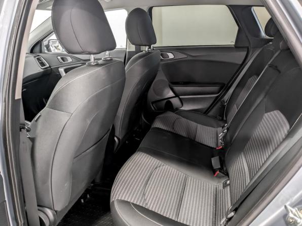 Kia Ceed III Рестайлинг с пробегом 2021 года, цена 2 300 000 рублей, 75157 км, универсал, Автокод Объявления