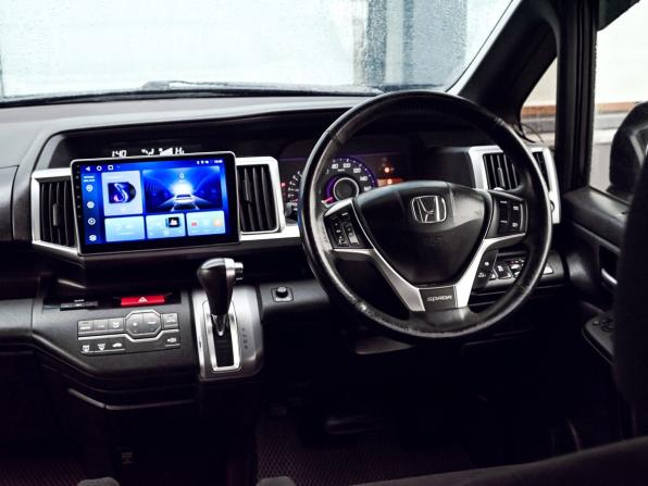 Honda Stepwgn IV Рестайлинг с пробегом 2014 года, цена 1 699 000 рублей, 142251 км, минивэн, Автокод Объявления