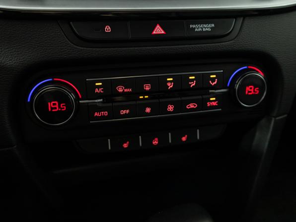 Kia Ceed III с пробегом 2020 года, цена 1 499 777 рублей, 125694 км, универсал, Автокод Объявления