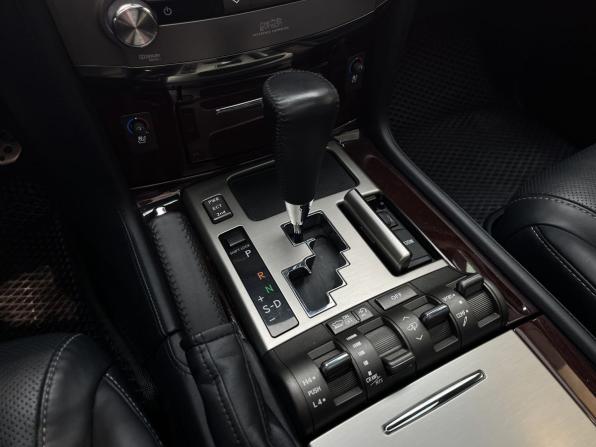 Lexus LX III Рестайлинг с пробегом 2014 года, цена 5 565 000 рублей, 194000 км, внедорожник, Автокод Объявления