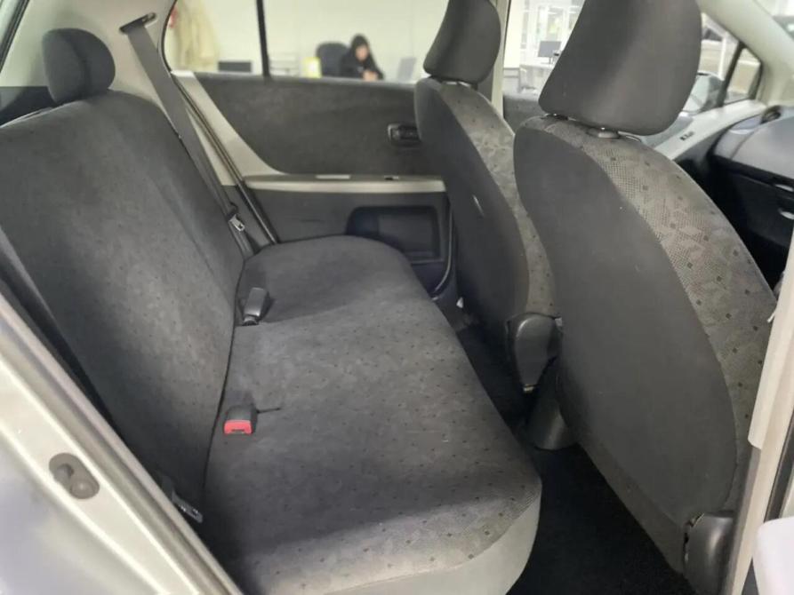 Toyota Vitz II (XP90) Челябинск  - изображение 15