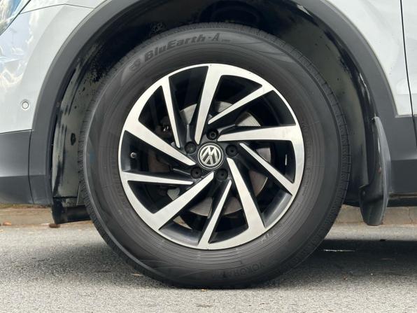 Volkswagen Tiguan II с пробегом 2018 года, цена 1 799 000 рублей, 240393 км, внедорожник, Автокод Объявления