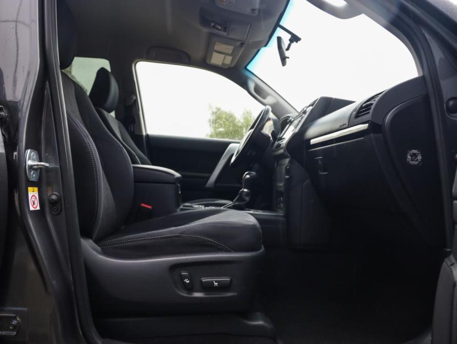 Toyota Land Cruiser Prado 150 Series Рестайлинг 2 Санкт-Петербург  - изображение 26