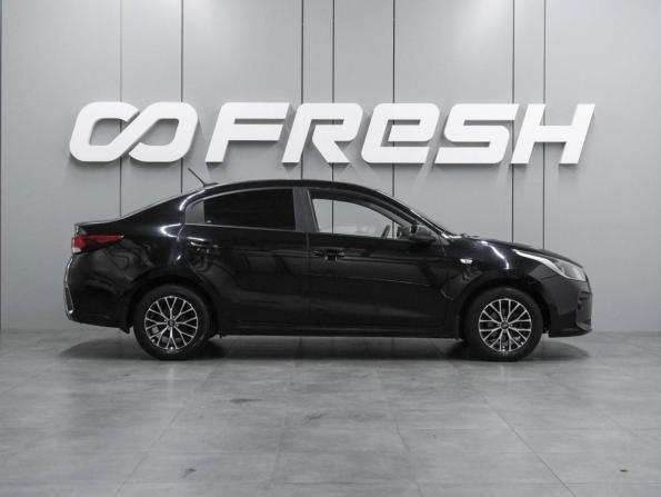 Kia Rio IV с пробегом 2017 года, цена 1 299 000 рублей, 121189 км, седан, Автокод Объявления