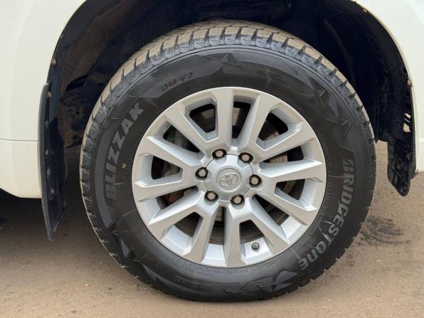 Toyota Land Cruiser Prado 150 Series Рестайлинг 1 с пробегом 2015 года, цена 3 750 000 рублей, 145102 км, внедорожник, Автокод Объявления