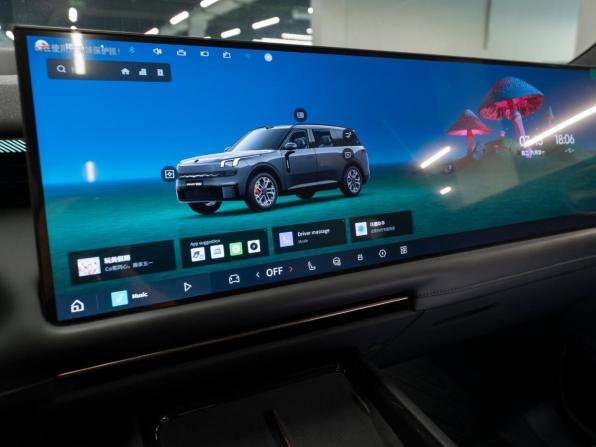 Lynk &amp; Co 900 с пробегом 2025 года, цена 7 650 000 рублей, 8700 км, внедорожник, Автокод Объявления