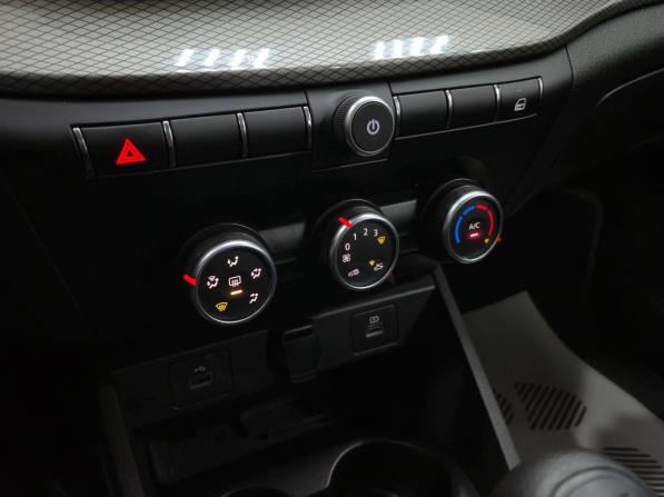 Lada (ВАЗ) Vesta I Рестайлинг (NG) с пробегом 2023 года, цена 1 295 000 рублей, 13768 км, седан, Автокод Объявления