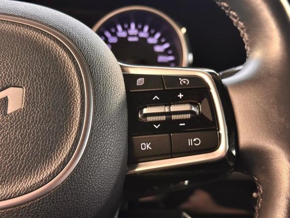 Kia Carnival IV с пробегом 2021 года, цена 3 620 000 рублей, 75002 км, минивэн, Автокод Объявления