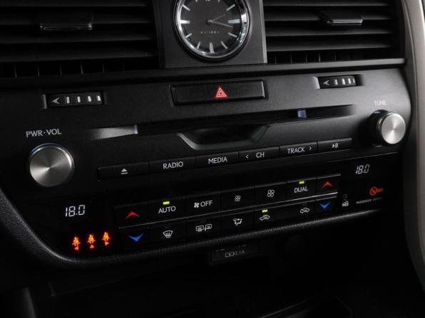 Lexus RX IV Рестайлинг с пробегом 2021 года, цена 5 989 000 рублей, 83625 км, внедорожник, Автокод Объявления