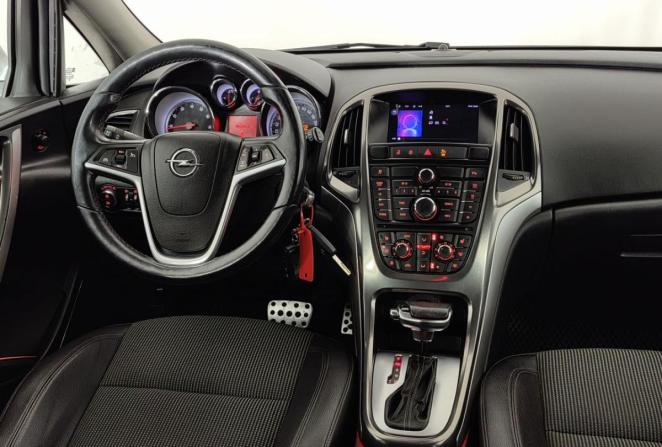 Opel Astra J с пробегом 2011 года, цена 760 000 рублей, 144297 км, хэтчбек, Автокод Объявления