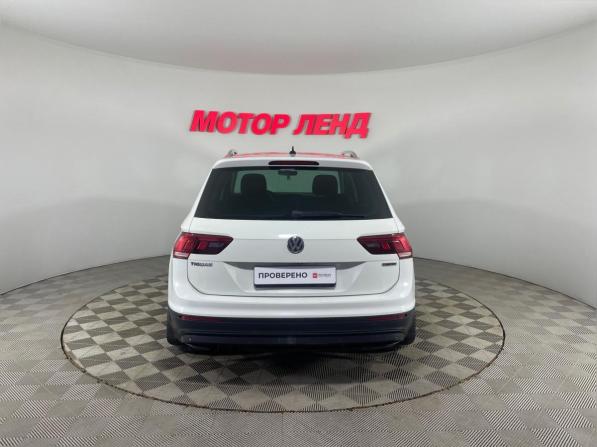 Volkswagen Tiguan II с пробегом 2017 года, цена 1 849 000 рублей, 215347 км, внедорожник, Автокод Объявления