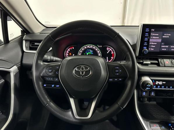 Toyota RAV4 V (XA50) с пробегом 2021 года, цена 3 500 000 рублей, 97842 км, внедорожник, Автокод Объявления