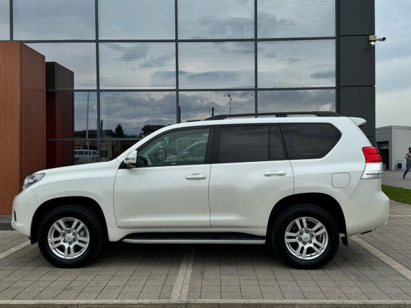 Toyota Land Cruiser Prado 150 Series с пробегом 2010 года, цена 2 750 000 рублей, 298260 км, внедорожник, Автокод Объявления