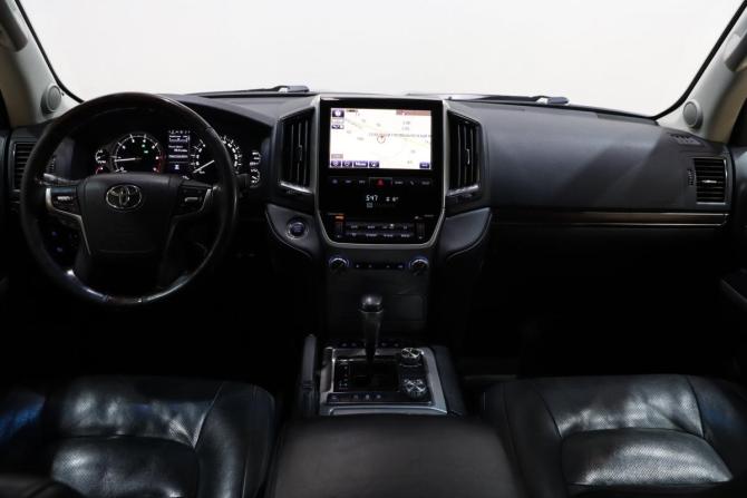 Toyota Land Cruiser 200 Series Рестайлинг 2 с пробегом 2019 года, цена 6 300 000 рублей, 171420 км, внедорожник, Автокод Объявления
