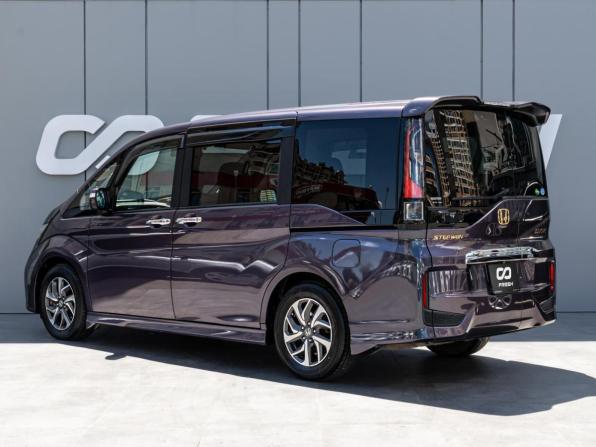 Honda Stepwgn V с пробегом 2016 года, цена 1 890 000 рублей, 94869 км, минивэн, Автокод Объявления