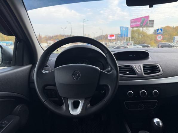 Renault Fluence I с пробегом 2012 года, цена 720 000 рублей, 75000 км, седан, Автокод Объявления