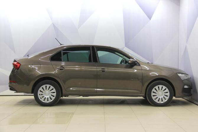 Skoda Rapid II с пробегом 2021 года, цена 1 482 300 рублей, 142000 км, лифтбек, Автокод Объявления