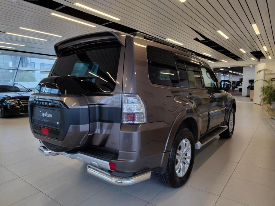 Mitsubishi Pajero IV Рестайлинг 2 Санкт-Петербург  - изображение 2