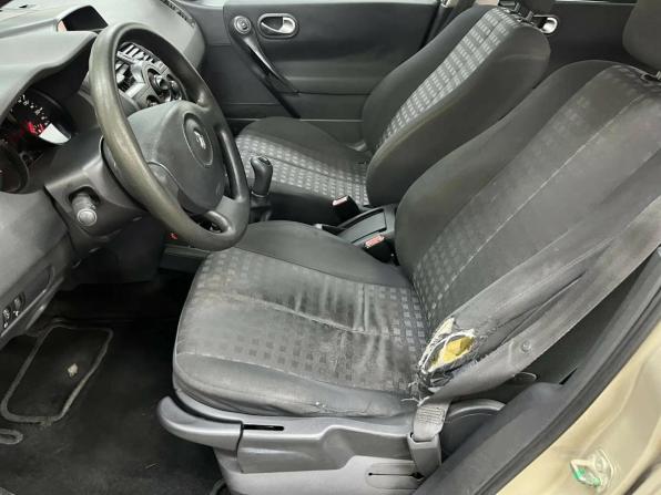 Renault Megane II Рестайлинг с пробегом 2006 года, цена 315 683 рубля, 268076 км, седан, Автокод Объявления