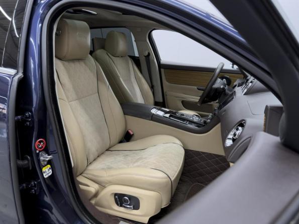 Jaguar XJ IV (X351) Рестайлинг с пробегом 2016 года, цена 2 710 000 рублей, 112570 км, седан, Автокод Объявления