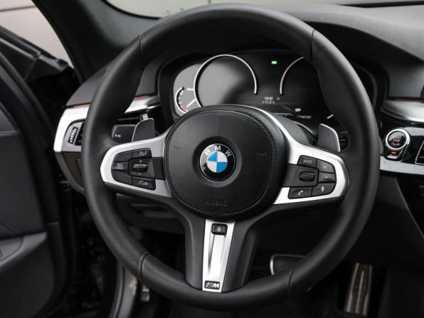 BMW 5 серии VII (G30/G31/G38) с пробегом 2018 года, цена 3 798 000 рублей, 113987 км, седан, Автокод Объявления