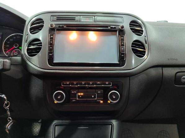 Volkswagen Tiguan I Рестайлинг с пробегом 2012 года, цена 1 350 000 рублей, 200228 км, внедорожник, Автокод Объявления
