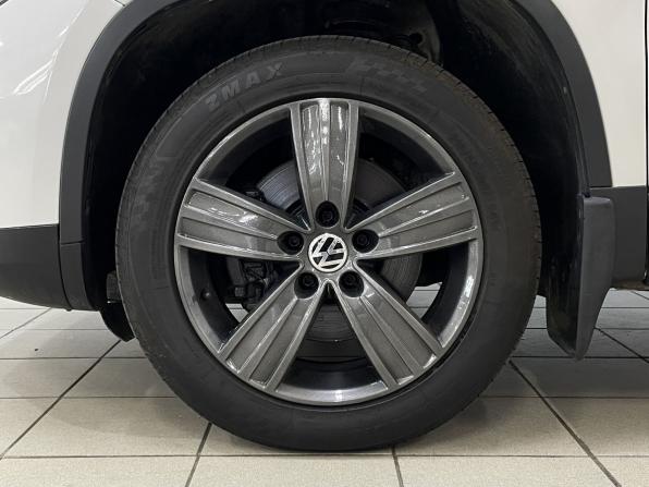 Volkswagen Tiguan I Рестайлинг с пробегом 2012 года, цена 999 000 рублей, 155865 км, внедорожник, Автокод Объявления